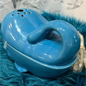 Gold Canyon Whaley electric scented wax melter.  Beachy, Whales, Eclectic decor